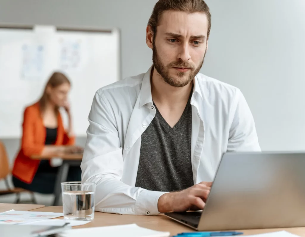 Fausses croyances SEO : 6 idées reçues sur le référencement naturel